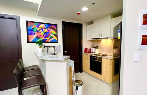 Pinagsama Condo | Cozy and Modern 2 Bedrooms + Maid’s Room| Bathtub | 600 Mbps