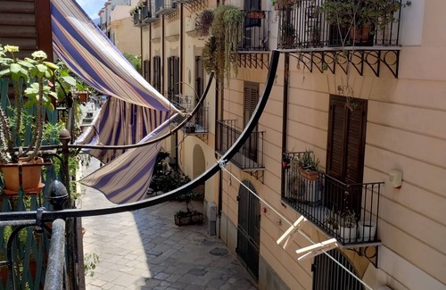 Kalsa Apartment | Cozy and modern apartment in the historic center of Palermo