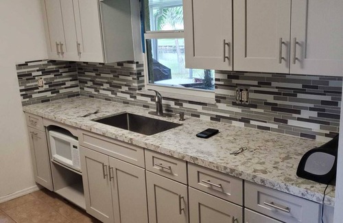 Highland House | Cozy and spacious canal house located in Lake Placid, FL