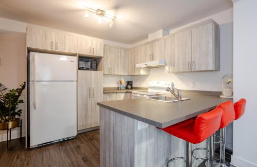 Griffintown Apartment | Cozy and Spacious Condo Downtown