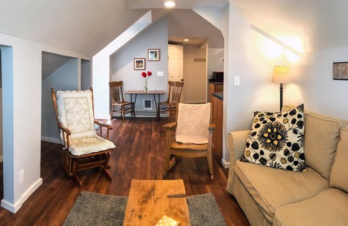 Newberg Apartment | Cozy and spacious new apartment in a historic home in the heart of Newberg