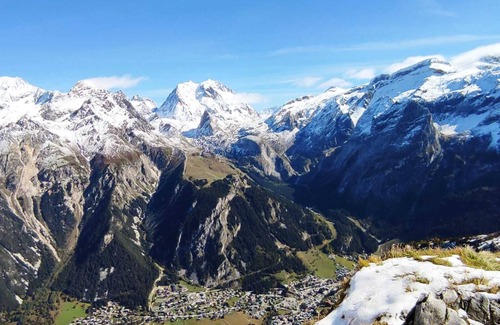 Pralognan-la-Vanoise House | Cozy apartment, in a quiet chalet,