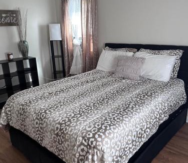 Westwood Apartment | Cozy Apartment 6 miles from Downtown, Cincinnati