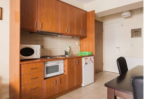 Kinosargous House | COZY APARTMENT 8 MIN WALKING DISTANCE FROM ACROPOLIS