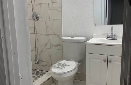 Hialeah House | Cozy apartment for 4 people
