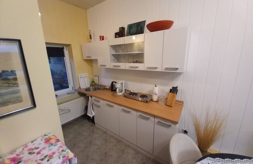 Neustadt-Glewe Apartment | Cozy apartment in the center of Neustadt-Glewe with lake proximity (700m).