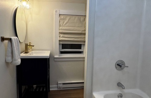 Ashland Apartment | Cozy apartment in charming Ashland