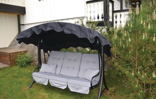 Kvam Apartment | Cozy Apartment In Norheimsund With Wifi