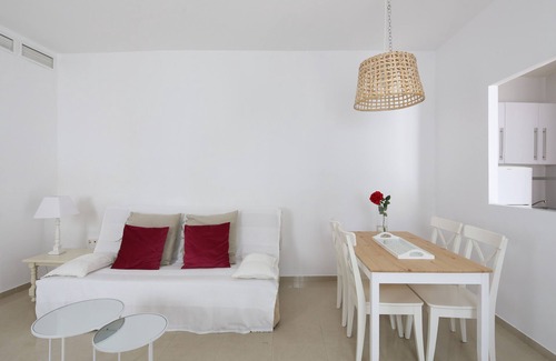 San Bartolome House | Cozy apartment in the center