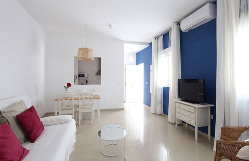 San Bartolome House | Cozy apartment in the center