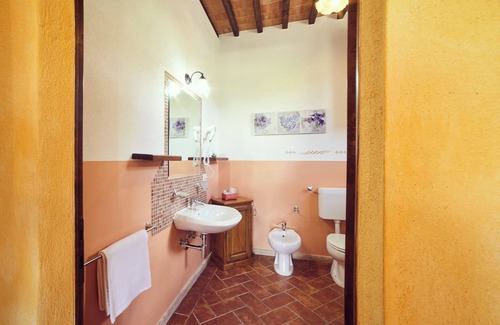 Gallina Other | Cozy apartment in the heart of Val d'Orcia, perfect for families.