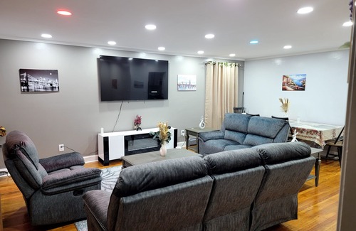 Rochdale House | Cozy apartment located Jamaica ny
