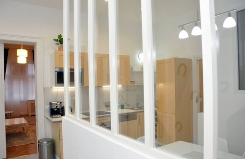 Oradea Apartment | Cozy Apartment near Queen Marie Theatre