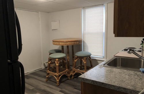 Ventnor City Apartment | Cozy apartment ONE block from the beach!
