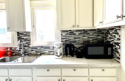Franklin Apartment | Cozy Apartment unit is Available to Rent