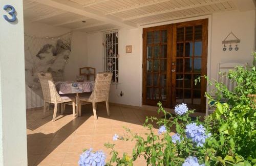 Dickenson Bay Apartment | Cozy apartment with beach at walking distance and pool