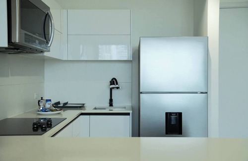 San Francisco Apartment | Cozy Apartment with Free Parking Coworking