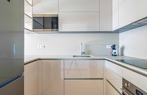 Sitges Apartment | Cozy apartment with pool, parking and wifi.