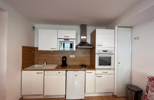 Pra Loup Apartment | Cozy Apartment with Terrace, Parking, and Ski Storage, Steps from Pra-Loup Center