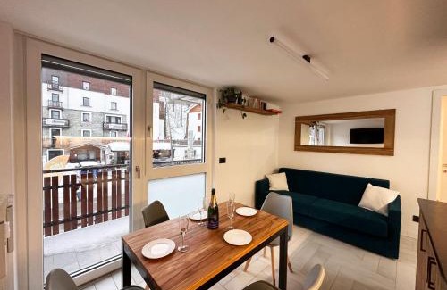 Cervinia Apartment | Cozy APT town centre, 2BTH and garage Cervinia