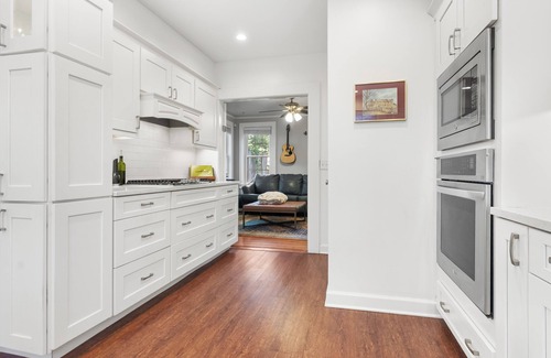 Chatham Crescent House | Cozy Ardsley Park Home