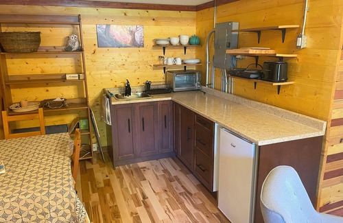 Roberts Creek Cabin | Cozy Art Cabin by the Ocean and Forest