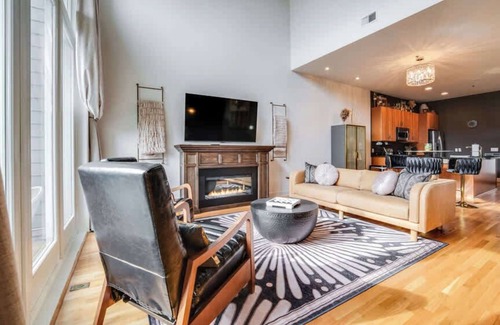 East Market District Apartment | Cozy Art Deco Condo in the Vibrant NuLu District!