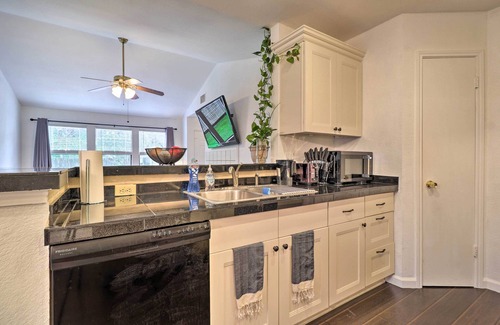 Cedar Park House | Cozy Austin Area Home w/Yard, 20 Mi to Dtwn!