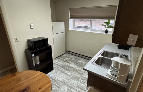 Winifred Apartment | Cozy Bach Suite