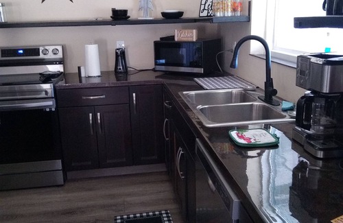 Verdigris House | Cozy Barndominium near Will Rogers Downs and Highway 44. Quiet country setting
