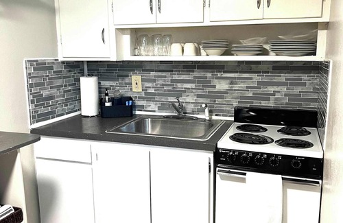 Pocatello Apartment | Cozy Basement Apartment - blocks from Old Town