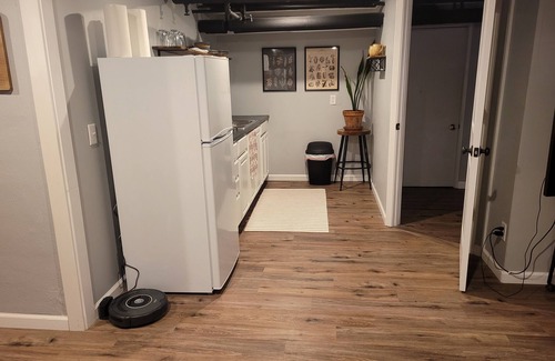 Willmar House | Cozy Basement Apartment (With Private Entrance)