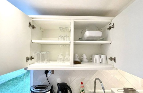 Cambridge City Centre Apartment | Cozy Basement Apthistorical Building Central Cambridge