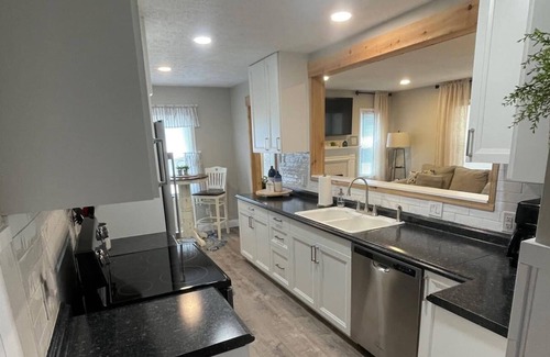 Beavercreek House | Cozy Beavercreek Home in a Quiet Neighborhood