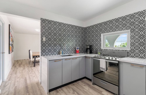 Chupacallos Apartment | Cozy bedrooms | Near Ferry to Culebra | Fully kitchen