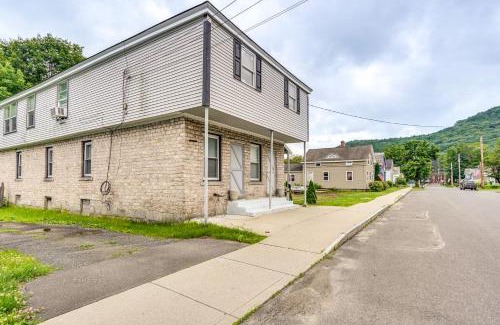 Chester Apartment | Cozy Berkshires Vacation Rental Near Hiking!