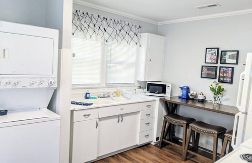 Hartsville Cottage | Cozy Blue Cottage 2BR/1BA
