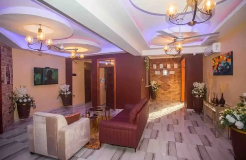 Mallam Hotel | Cozy Boutique Hotel in Accra
