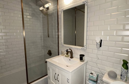 Crown Heights Apartment | Cozy Brooklyn retreat