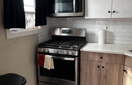 Cypress Hills Apartment | Cozy Brooklyn Stay