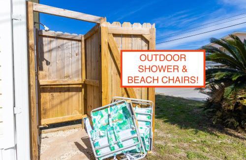 Laguna Beach House | Cozy Bungalow 7min Walk to Beach with Outdoor Shower