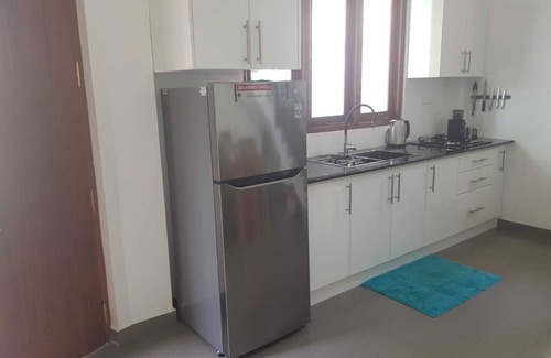 Seeduwa - Katunayake House | Cozy bungalow fully furnished with 1 bedroom and WiFi, AC in lovely Seeduwa
