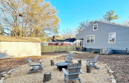 Fuquay-Varina House | Cozy bungalow in the heart of downtown Fuquay-Varina. Pet Friendly!n