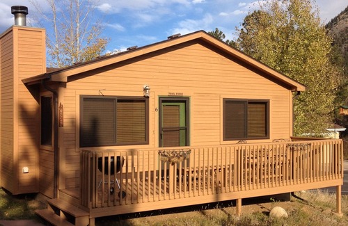 Estes Park Cabin | Cozy cabin by the Big Thompson river - Close to Downtown and RMNP