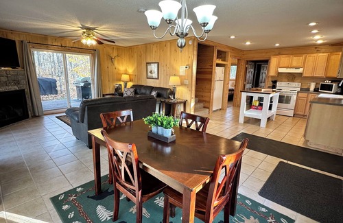Hayward Cabin | Cozy Cabin close to LCO & Grindstone Lakes, minutes from Hayward & Stone Lake