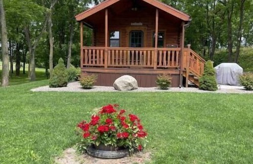 Teall Beach Cabin | Cozy Cabin get away to Finger Lakes Wine Country