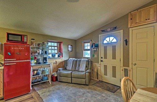 Babb Cabin | Cozy Cabin Near Glacier Park