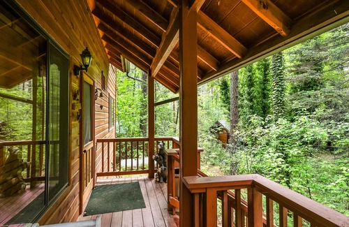 Sedona Cabin | Cozy Cabin Nestled in the Heart of Oak Creek, minutes from trails