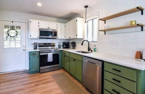 Lost Bridge Village House | Cozy Cabin on Beautiful Beaver Lake
