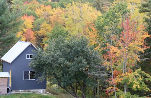 Blue Hill Cabin | Cozy Cabin on Blue Hill Farm